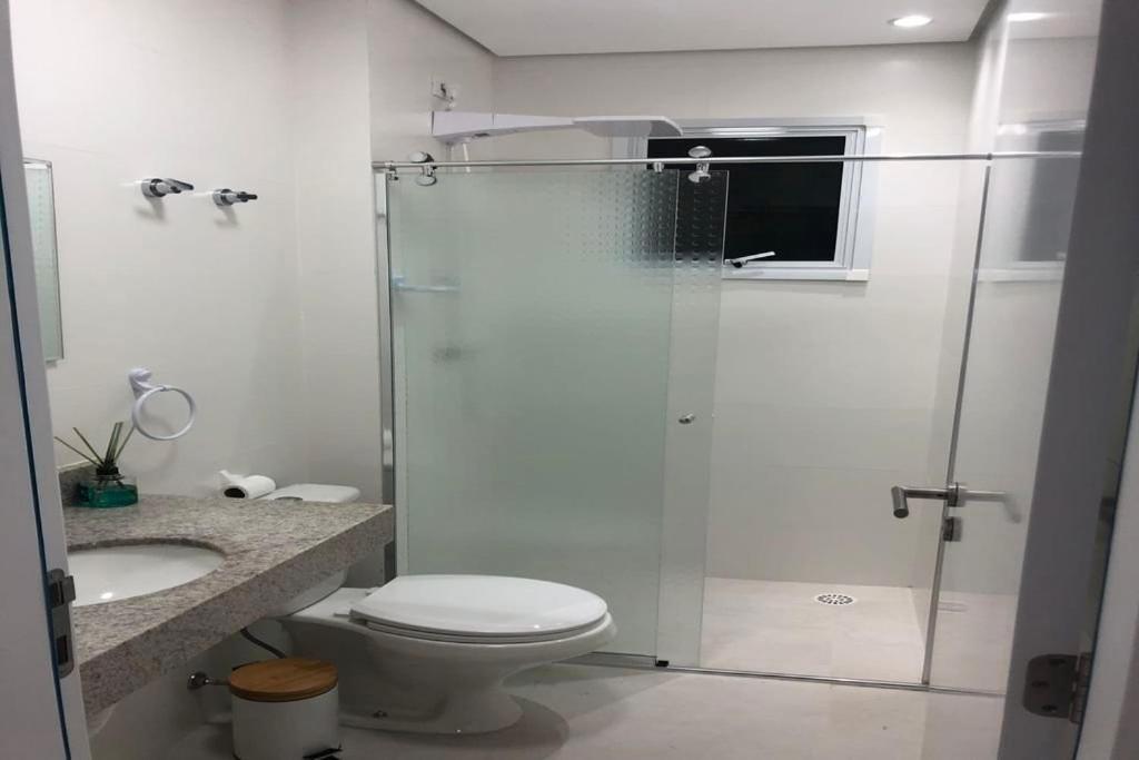 Apartamento 1 dormitório no Boqueirão com Piscina, 50 metros da Praia Praia Grande  Exterior foto
