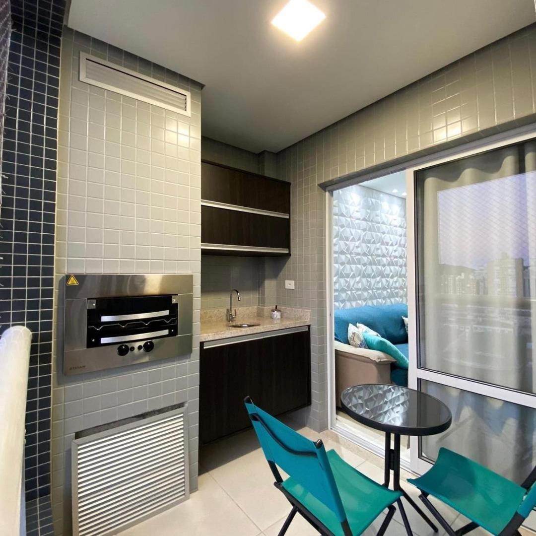 Apartamento 1 dormitório no Boqueirão com Piscina, 50 metros da Praia Praia Grande  Exterior foto