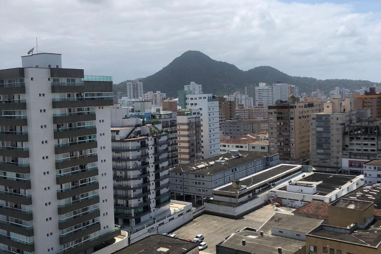 Apartamento 1 dormitório no Boqueirão com Piscina, 50 metros da Praia Praia Grande  Exterior foto